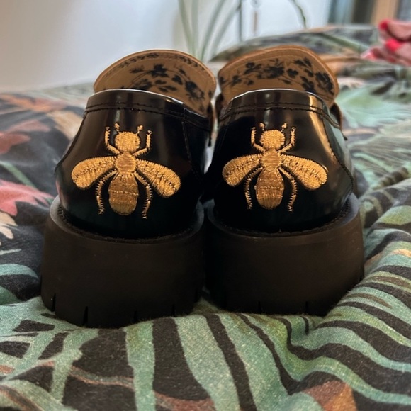 Lug Sole Bee Loafers 10 NWOB - Picture 2 of 5